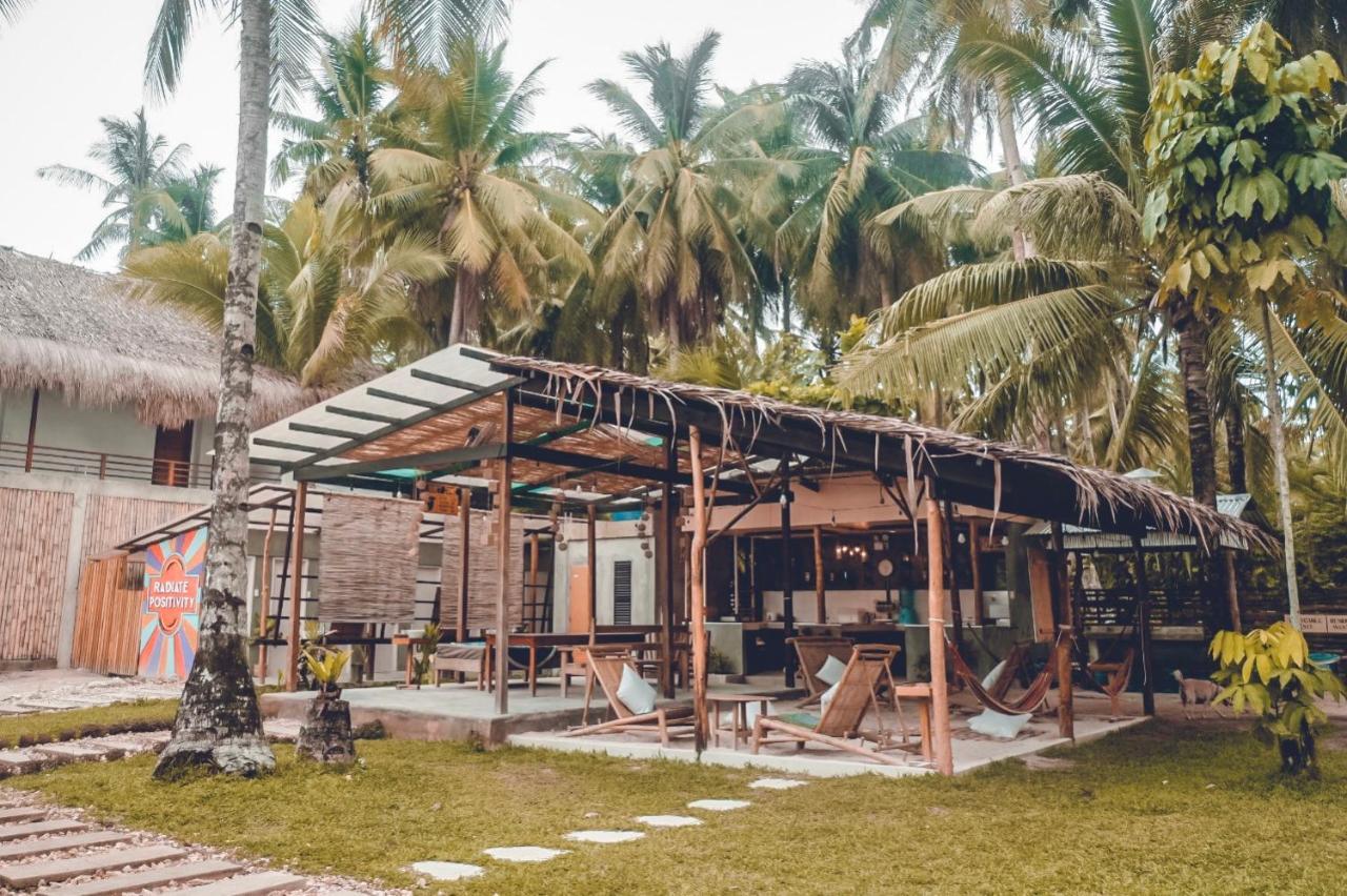Coco Pod Siargao Hostel Хенераль-Луна Екстер'єр фото